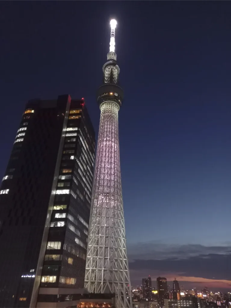 夜のスカイツリー