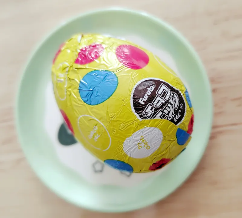 チョコエッグの中身