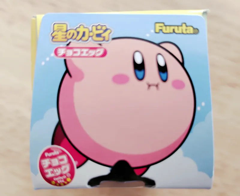 外箱上部のカービィ