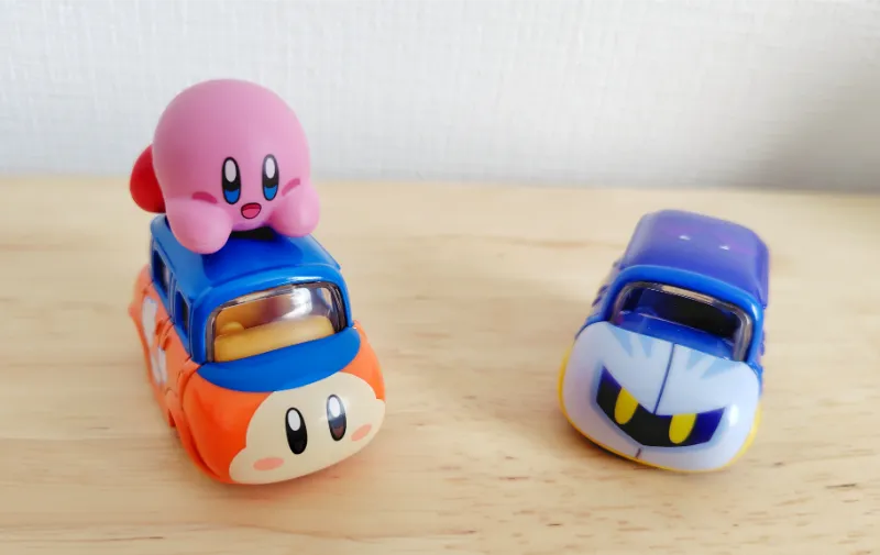 ドリームトミカにカービィがのった