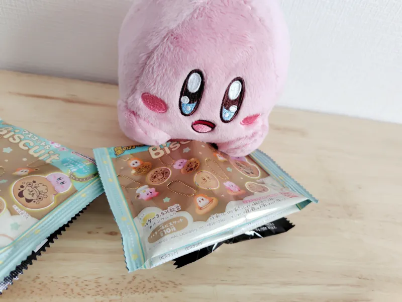 ビスケットとカービィのぬいぐるみ