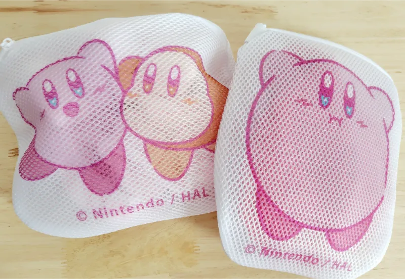 洗濯ものを入れてふっくらしたカービィの洗濯ネット