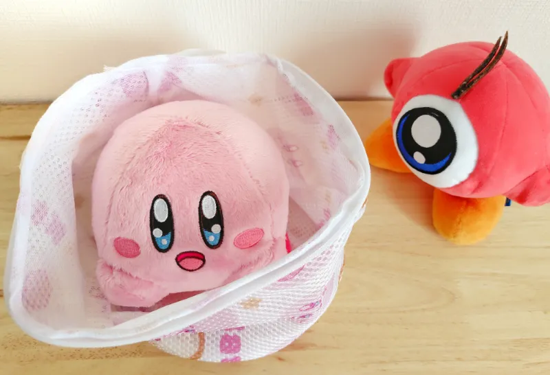 円柱型はカービィのぬいぐるみがすっぽり