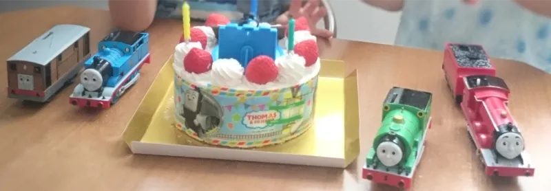 トーマスのケーキ