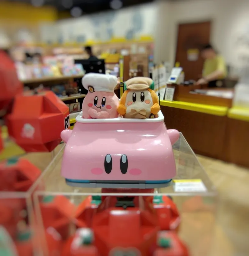 カービィカフェ ザ・ストア店内のディスプレイ