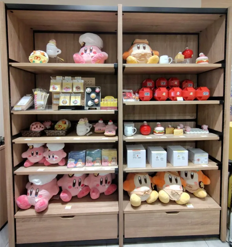 カービィカフェ大阪のグッズコーナー