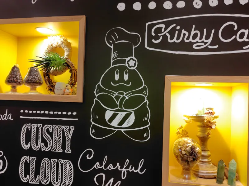 カービィカフェ大阪店内壁の装飾、黒板